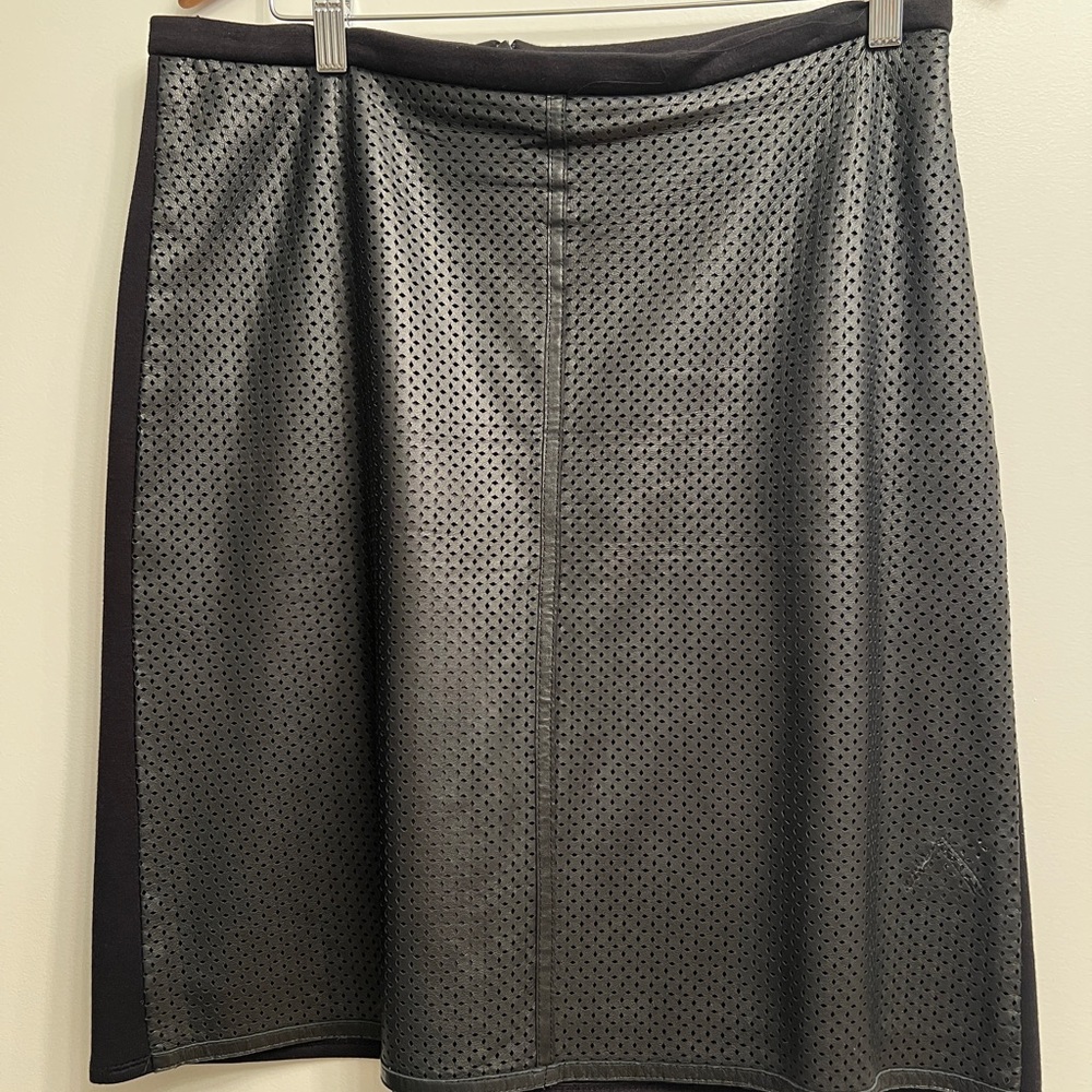 Weekend Max Mara Black A-Line Skirt